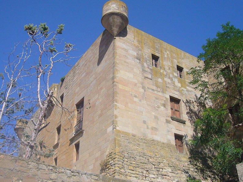 Castell de Montclar & Escape Castle Adventure, Spain